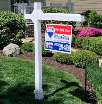 Garcia sign in yard